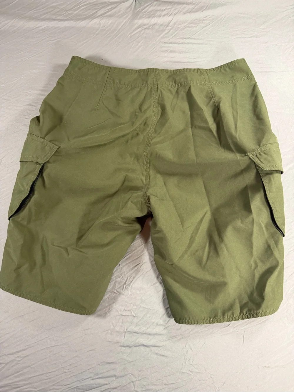 Hawaiian Performance Surfwear Men’s Green Board Shorts 32 Pockets